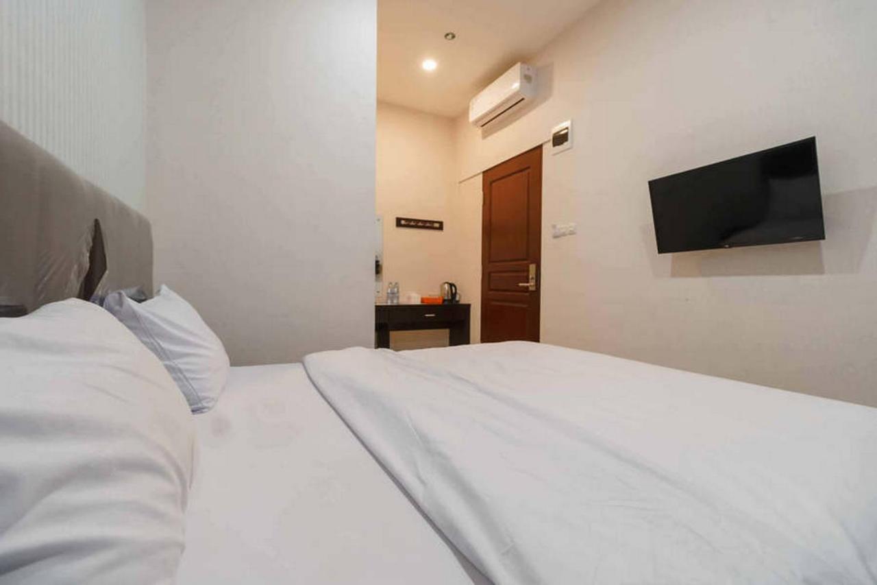 Sunggal Reddoorz At Seindo Hotel Medan מראה חיצוני תמונה