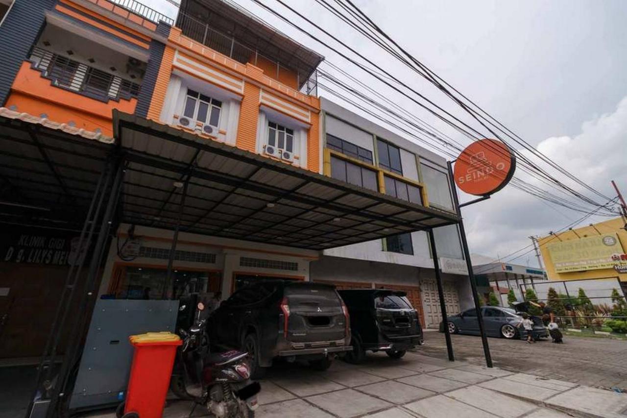 Sunggal Reddoorz At Seindo Hotel Medan מראה חיצוני תמונה
